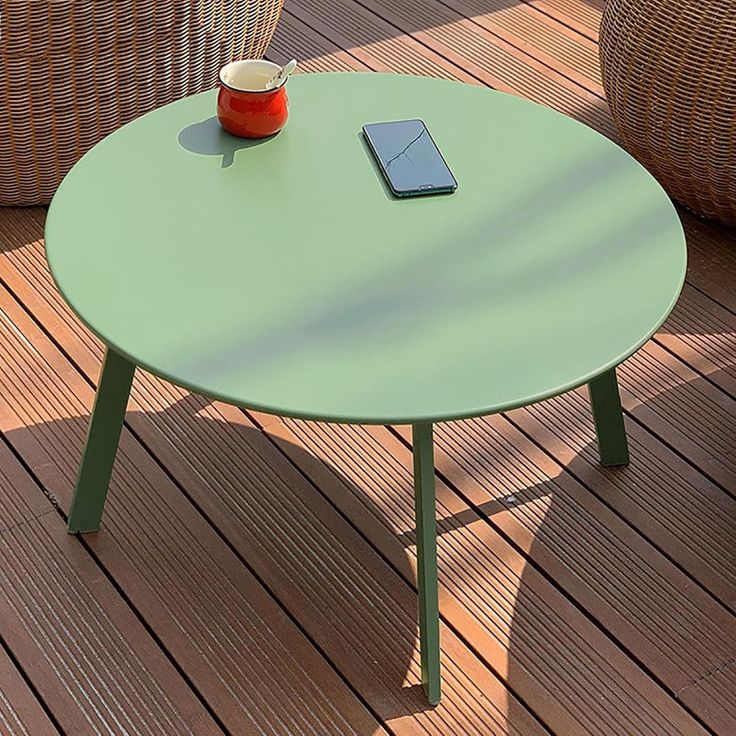 Outdoor tables - Image 11