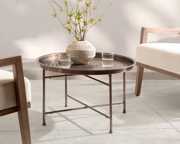 Outdoor tables - Image 4