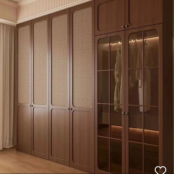 Classic style → wooden finishes, rich tones.